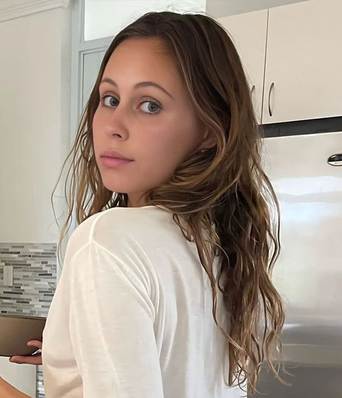 Stella Barey