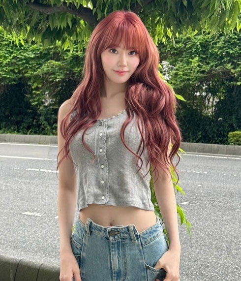Sakura Miyawaki